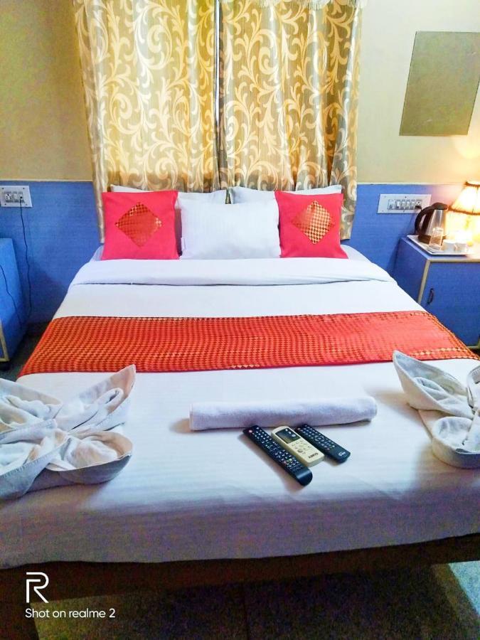 Oyo 75854 Hotel Harsha Residency 班加罗尔 外观 照片