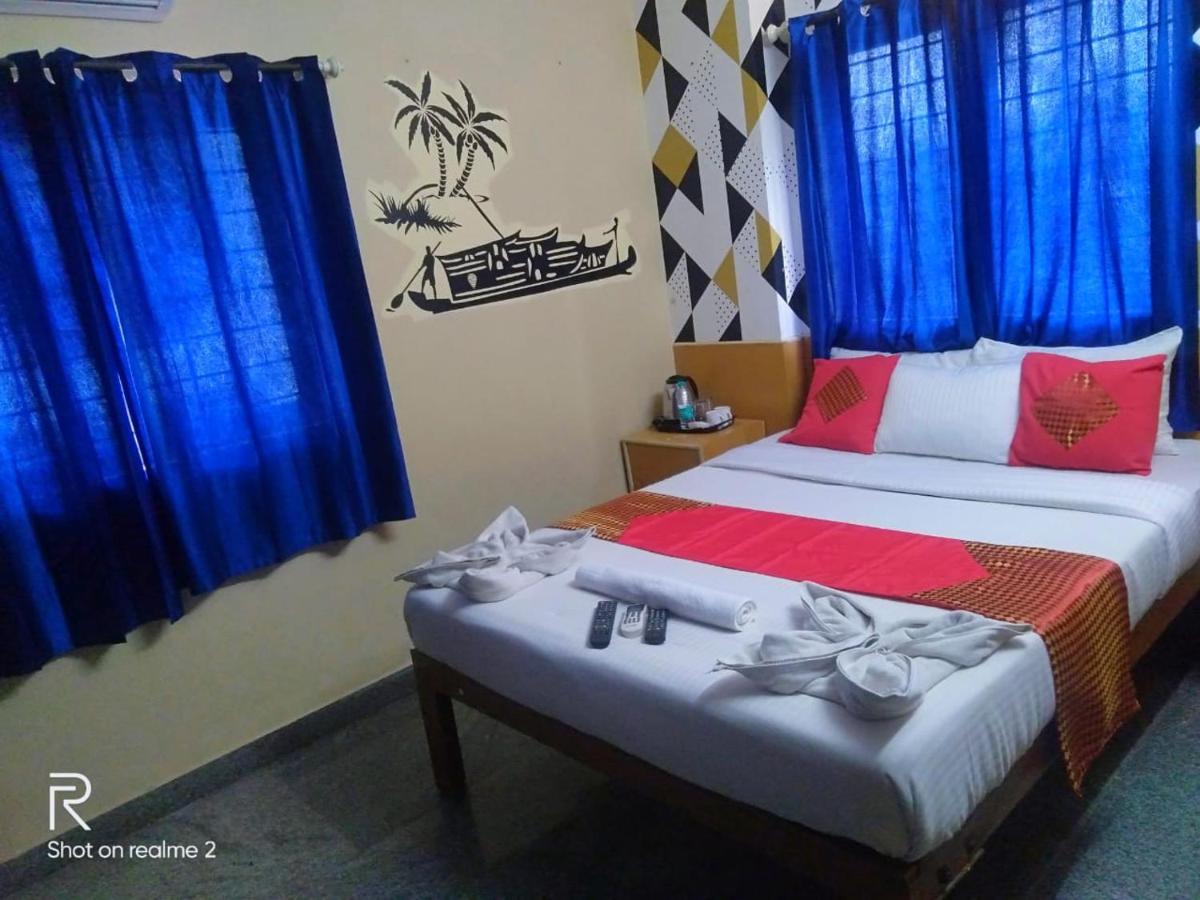Oyo 75854 Hotel Harsha Residency 班加罗尔 外观 照片