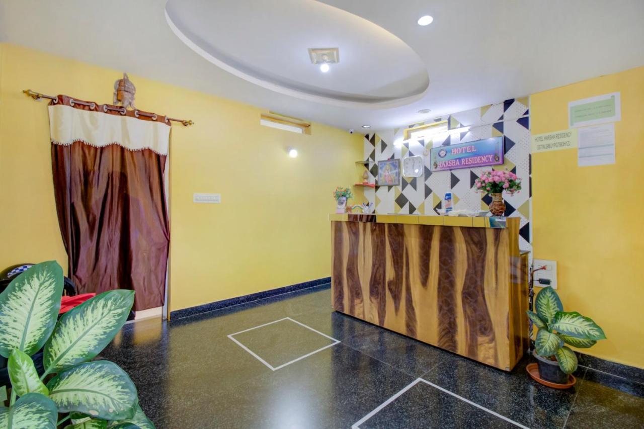 Oyo 75854 Hotel Harsha Residency 班加罗尔 外观 照片